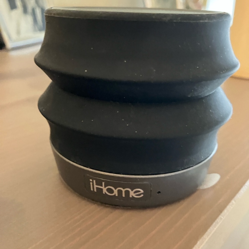 iHome Rechargeable Bluetooth Speaker Black